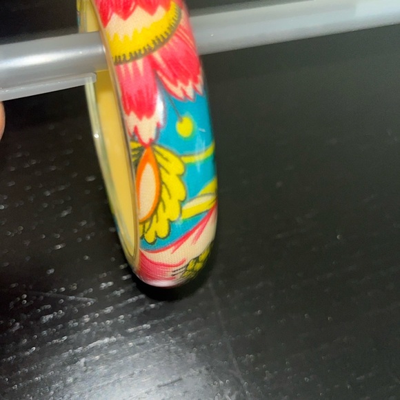 Floral Multicolor Bangle Bracelet - Picture 3 of 5